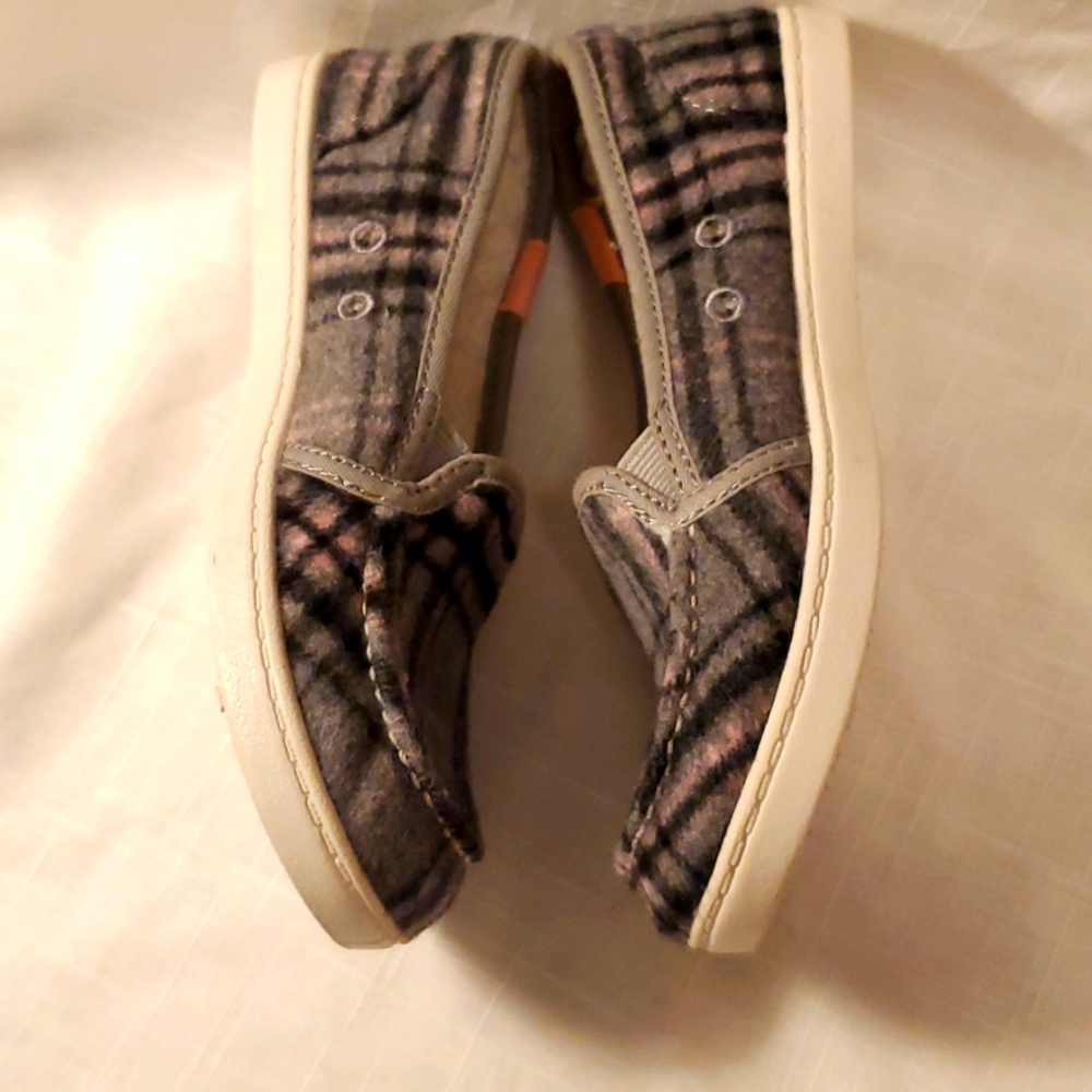 Girl's Size 1 Roxy Slip-Ons - Picture 4 of 6